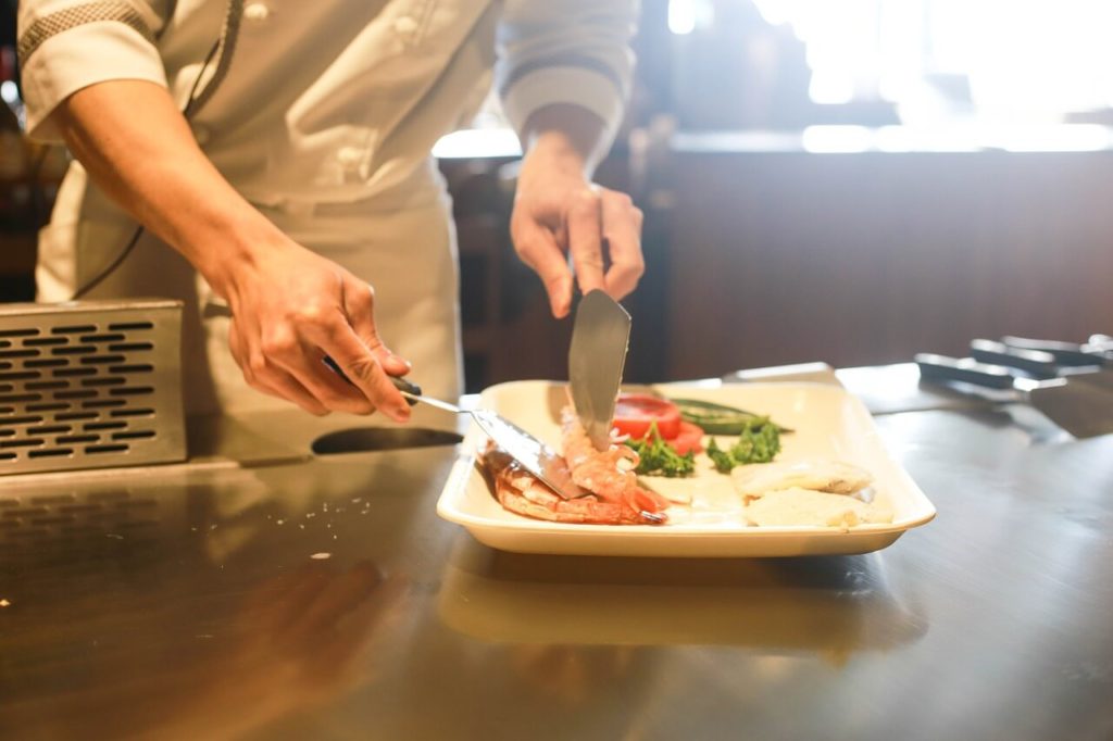 Cooking and plating food