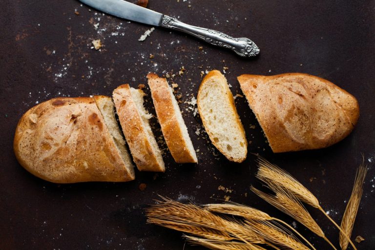 Bread loaf with Wheat and knife
